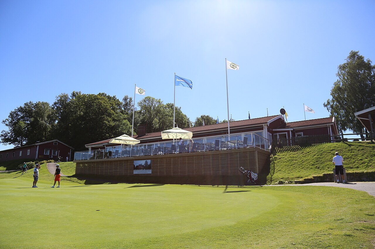 Platsmiljö vid Lysegårdens golfklubb.